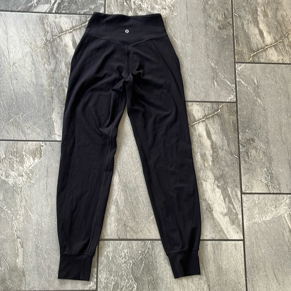 🍋Lululemon Align® Joggers size 2 Black High Rise Nulu - Picture 2 of 8